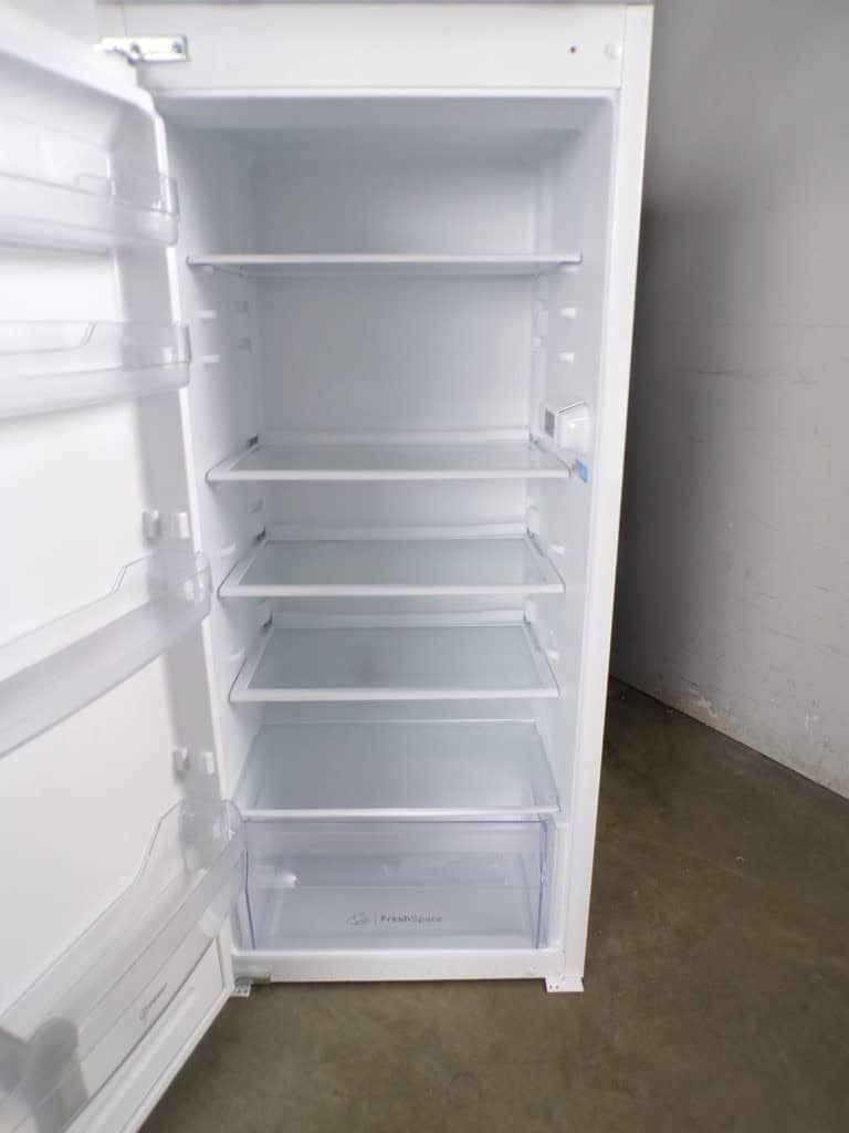 Indesit IBC12AC21R outlet inbouwkoelkast