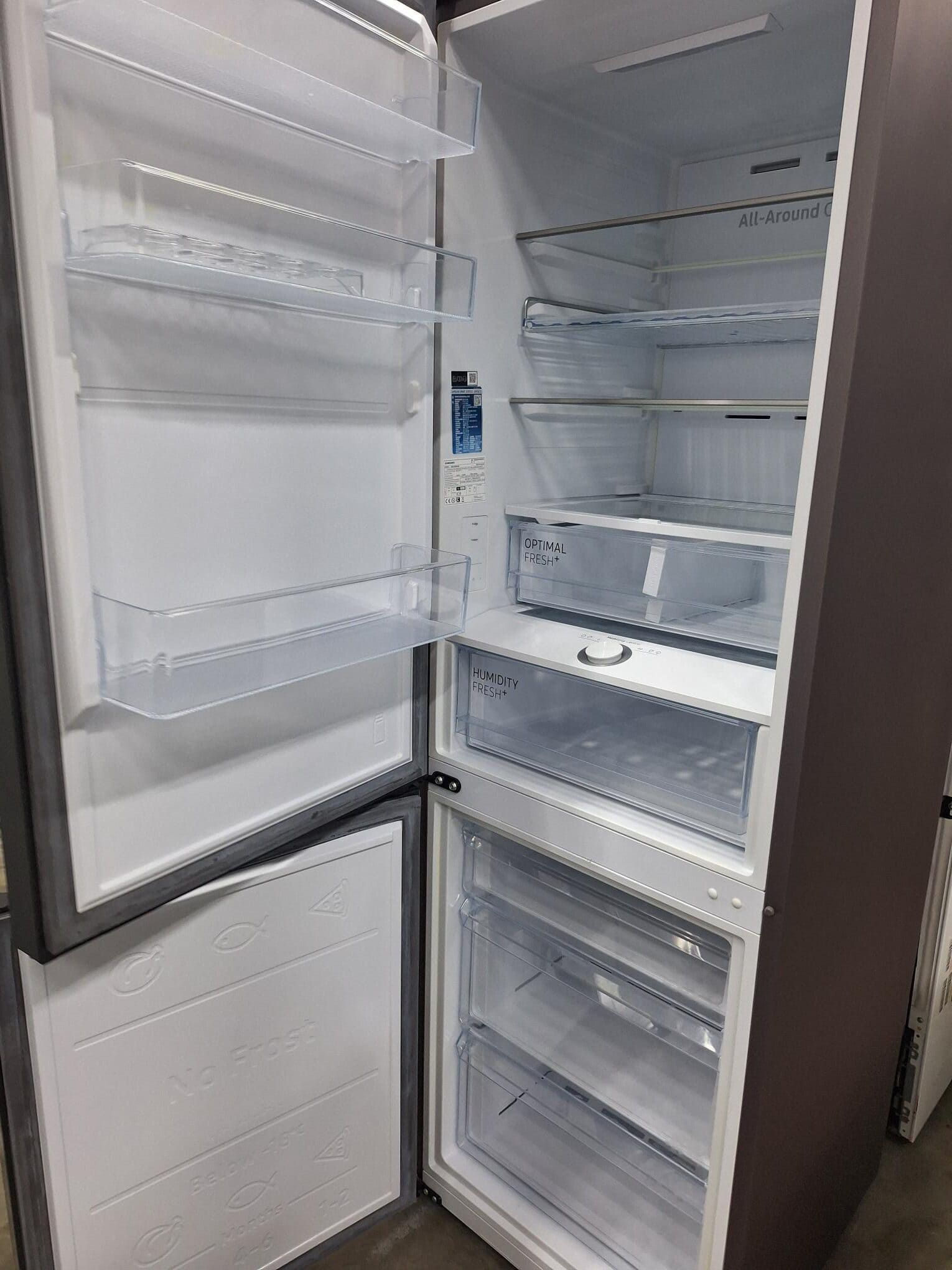 Nette koel-vriescombinatie Samsung RB34T605CB1