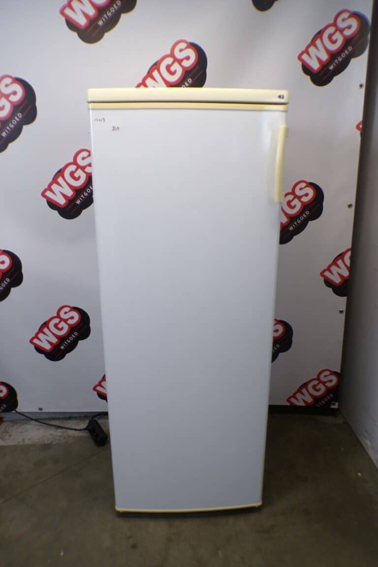 Etna 2ehands hoge koelkast - 144 cm